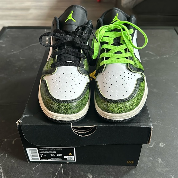 Air Jordan 1 low - Picture 1 of 6